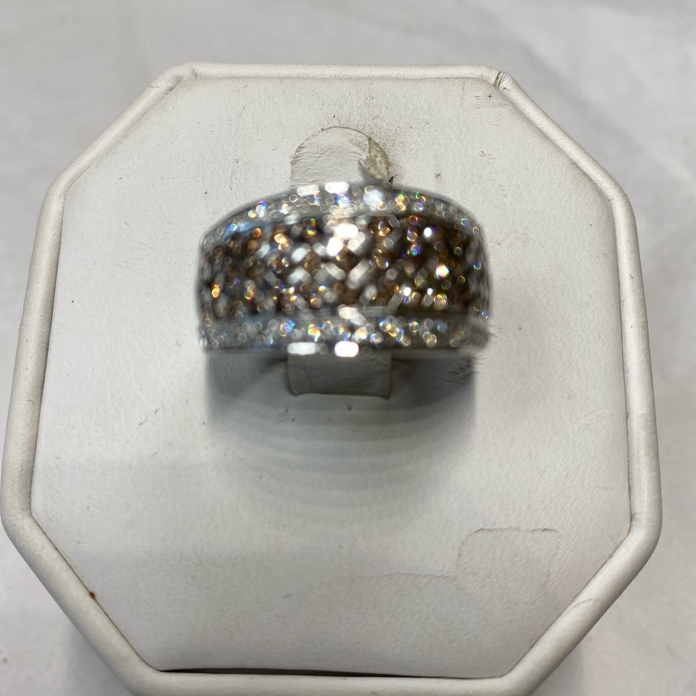 14K diamonds wedding ring - Picture 1 of 6